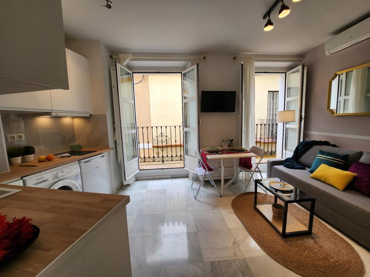 Lovely Center Apartments - Balcony Lux Sol Seville Ngoại thất bức ảnh