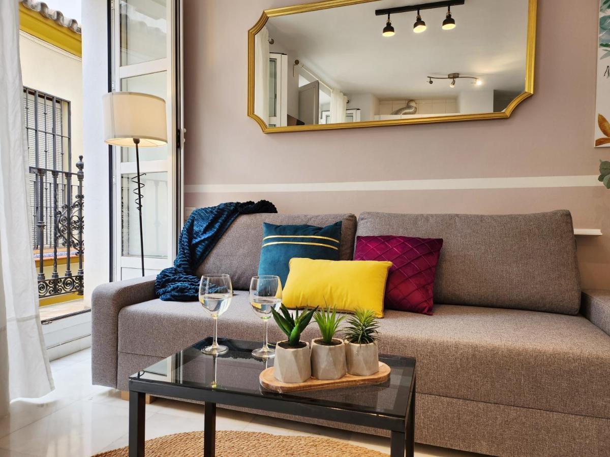 Lovely Center Apartments - Balcony Lux Sol Seville Ngoại thất bức ảnh