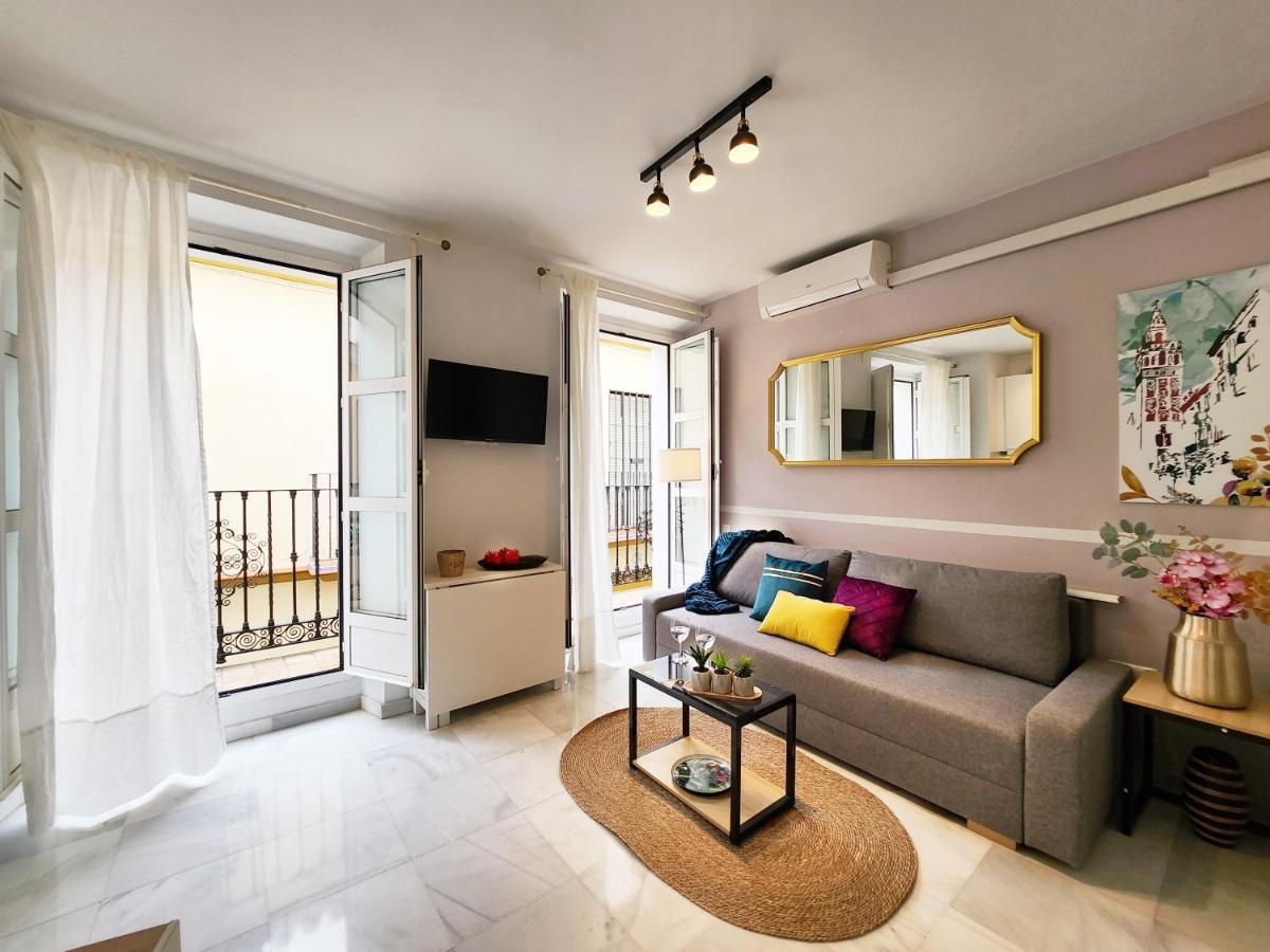 Lovely Center Apartments - Balcony Lux Sol Seville Ngoại thất bức ảnh