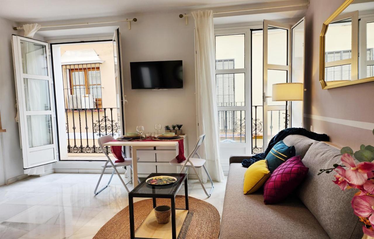 Lovely Center Apartments - Balcony Lux Sol Seville Ngoại thất bức ảnh