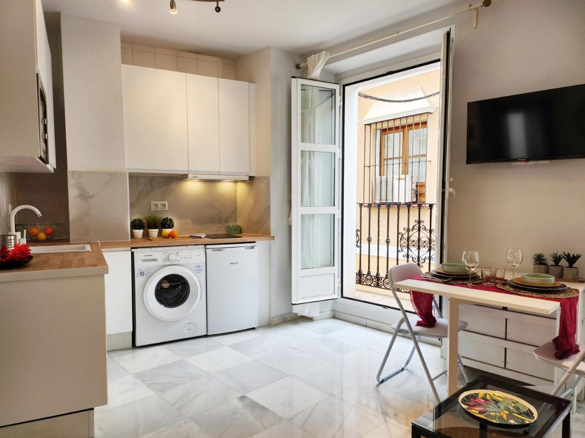 Lovely Center Apartments - Balcony Lux Sol Seville Ngoại thất bức ảnh