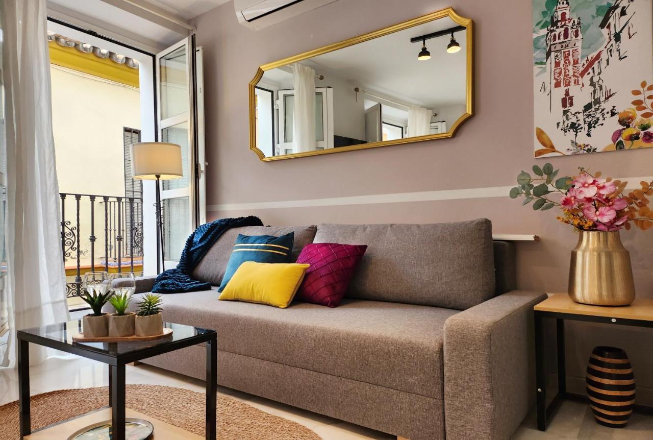 Lovely Center Apartments - Balcony Lux Sol Seville Ngoại thất bức ảnh