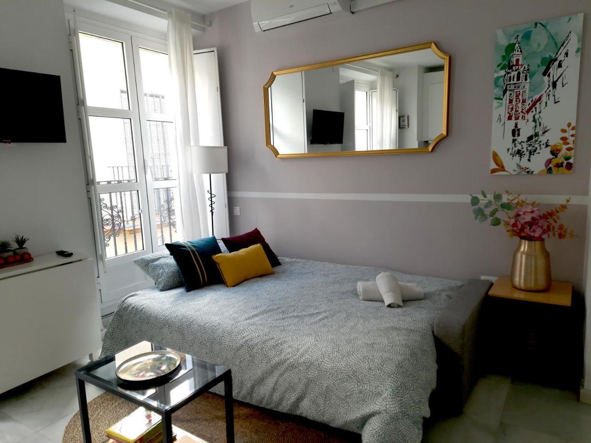 Lovely Center Apartments - Balcony Lux Sol Seville Ngoại thất bức ảnh